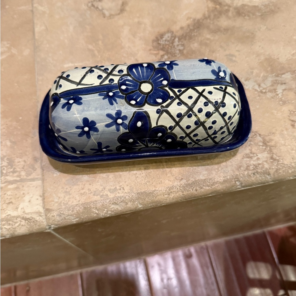 Mexican Pottery Blue White Butter Dish Covered Lidded Hand Painted - Picture 2 of 4